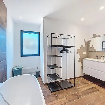 Munticella By Interhome